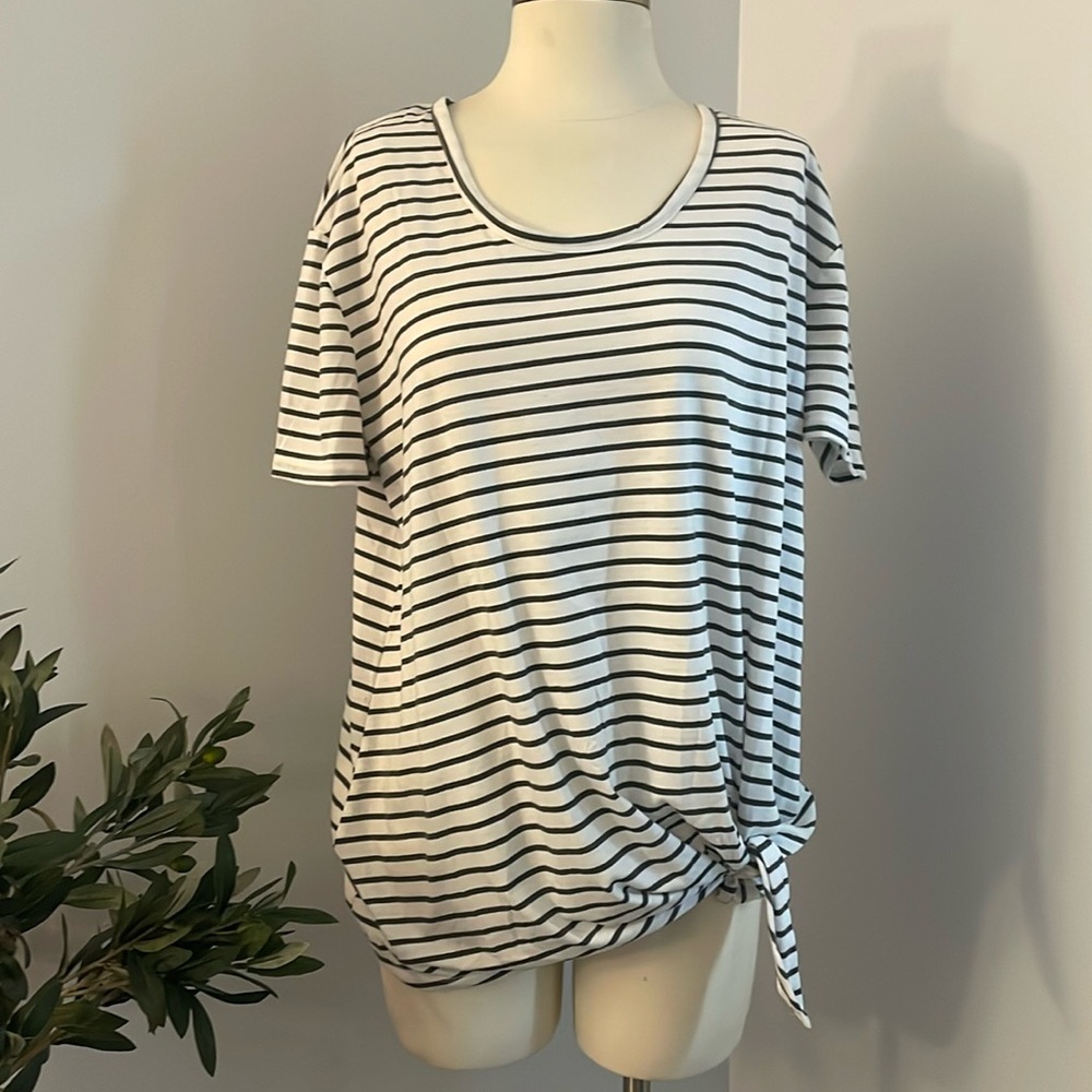 Umgee Knotted Top
